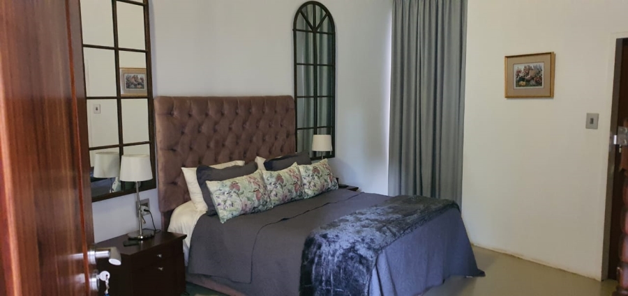 5 Bedroom Property for Sale in Broederstroom North West
